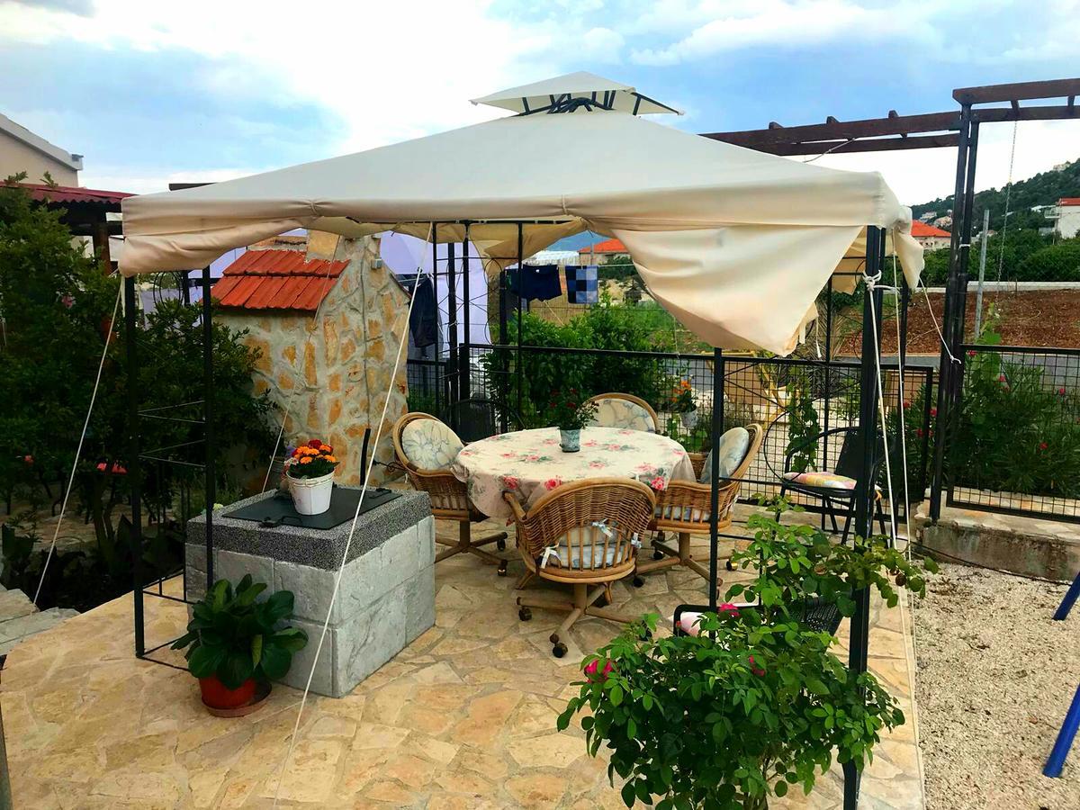 Holiday Home Listesi 1 Trogir Luaran gambar